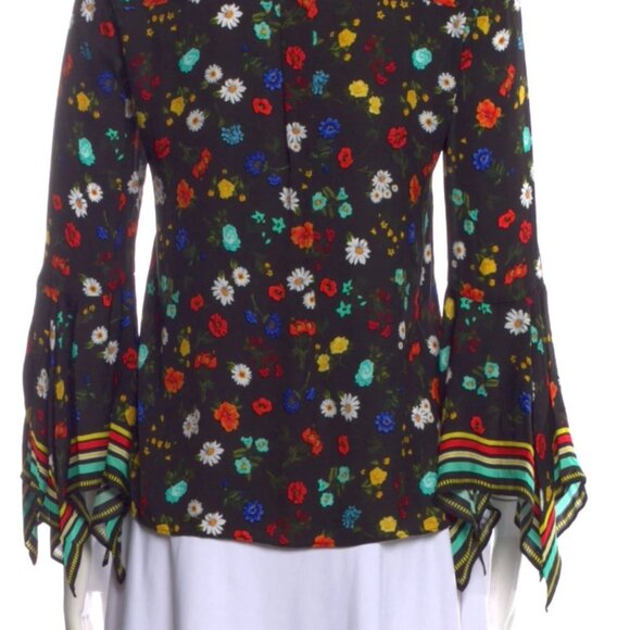 Alice + Olivia Floral Print V-Neck Button-Up Top - Picture 6 of 6